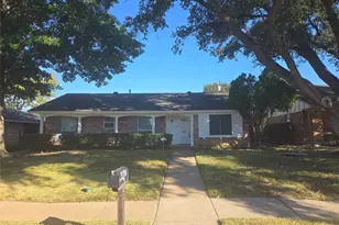 3613 Flamingo Ln, Irving, TX 75062 - Photo 1