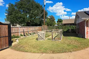 3613 Flamingo Ln, Irving, TX 75062 - Photo 21