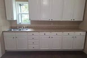 506 E Main St, Decatur, TX 76234 - Photo 7