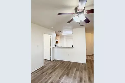 3201 Royal Crest Drive, Fort Worth, TX 76140 - Photo 7