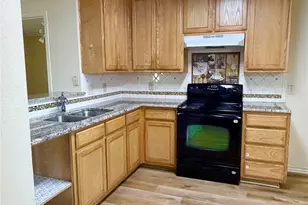 3201 Royal Crest Dr, Fort Worth, TX 76140 - Photo 5