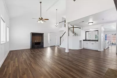 1715 Southampton Drive, Carrollton, TX 75007 - Photo 7