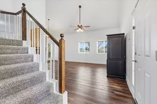 1715 Southampton Dr, Carrollton, TX 75007 - Photo 3