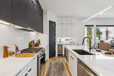 2916 Hawthorne Avenue #101, Dallas, TX 75219 - Photo 3