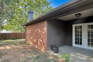 3209 Misty Ct, Bedford, TX 76021 - Photo 21