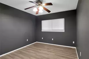 3209 Misty Ct, Bedford, TX 76021 - Photo 17