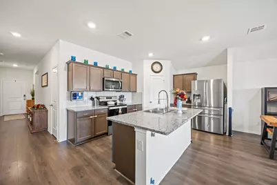 1942 Duskwood Drive, Lancaster, TX 75146 - Photo 3