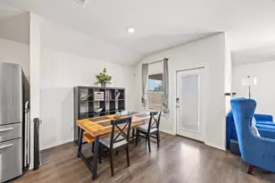 1942 Duskwood Dr, Lancaster, TX 75146 - Photo 7