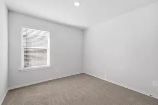 9521 Golden Smt Dr, Fort Worth, TX 76131 - Photo 9