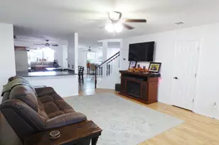 8452 Hawkview Dr, Fort Worth, TX 76179 - Photo 5