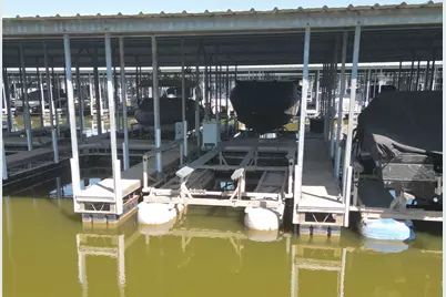 2101 W Emerald Bend Court, Granbury, TX 76049 - Photo 37