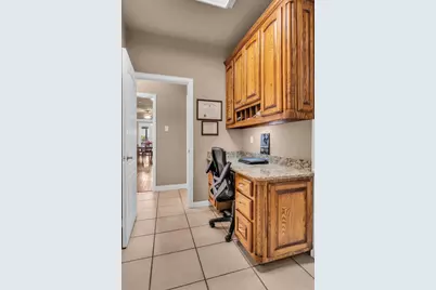 2101 W Emerald Bend Court, Granbury, TX 76049 - Photo 23