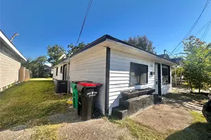 1212 Pine St, Baytown, TX 77520 - Photo 17