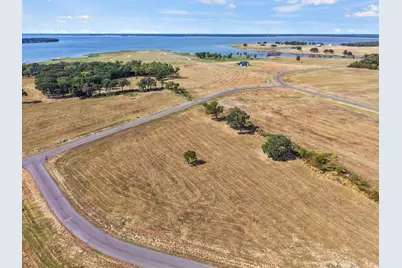 315 Lakewood Lane, Honey Grove, TX 75446 - Photo 17