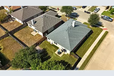 1201 Roping Reins Way, Fort Worth, TX 76052 - Photo 33