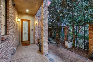 11824 Forest Lakes Ln, Dallas, TX 75230 - Photo 3