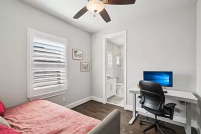 2815 Lynlock Court, Dallas, TX 75219 - Photo 25