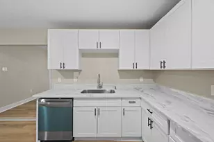 10211 Glenmawr Dr, Houston, TX 77075 - Photo 7