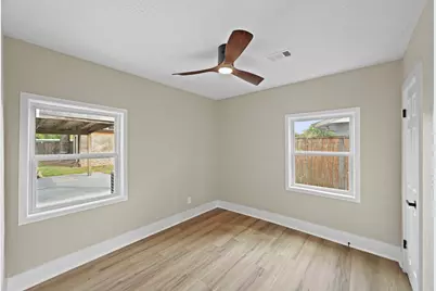 10211 Glenmawr Drive, Houston, TX 77075 - Photo 23