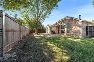 8201 Rayburn Ln, McKinney, TX 75072 - Photo 25