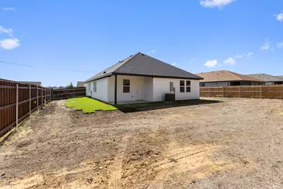 1217 Gannon Lane, DeSoto, TX 75115 - Photo 29