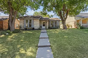 2005 Mobile Dr, Ennis, TX 75119 - Photo 1