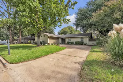 2401 San Diego Drive, Arlington, TX 76015 - Photo 3
