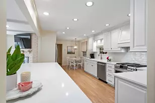 9508 Brentgate Dr, Dallas, TX 75238 - Photo 11