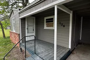 106 Circle Dr, Bogata, TX 75417 - Photo 3