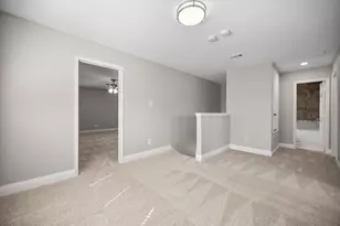 800 Green Heath Ave, Fort Worth, TX 76120 - Photo 21