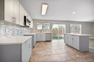 800 Green Heath Ave, Fort Worth, TX 76120 - Photo 7