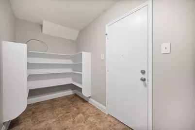 800 Green Heath Avenue, Fort Worth, TX 76120 - Photo 11