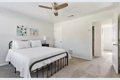 9402 Moss Farm Lane, Dallas, TX 75243 - Photo 7