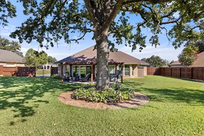 6921 Westover Drive, Granbury, TX 76049 - Photo 33