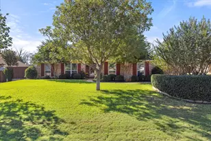 6921 Westover Dr, Granbury, TX 76049 - Photo 3