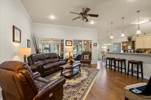 6921 Westover Dr, Granbury, TX 76049 - Photo 5