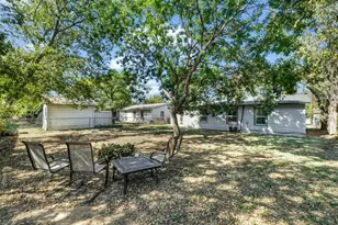 1404 SE 12th St, Mineral Wells, TX 76067 - Photo 27