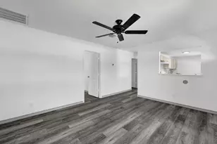 1404 SE 12th St, Mineral Wells, TX 76067 - Photo 7