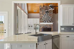 1943 Alsdorf Rd, Ennis, TX 75119 - Photo 5