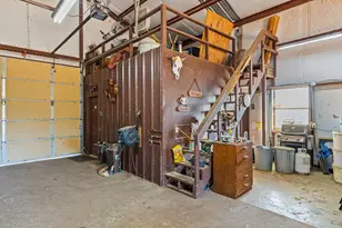 613 Bone Rd, Valley Mills, TX 76689 - Photo 33