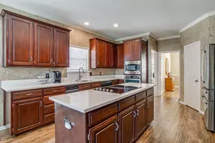 2801 Pomponessett Dr, Arlington, TX 76001 - Photo 13