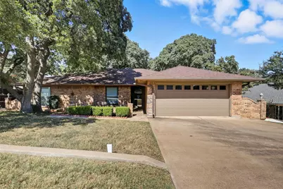 105 Alsbury Boulevard, Burleson, TX 76028 - Photo 1