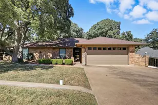 105 Alsbury Blvd, Burleson, TX 76028 - Photo 1