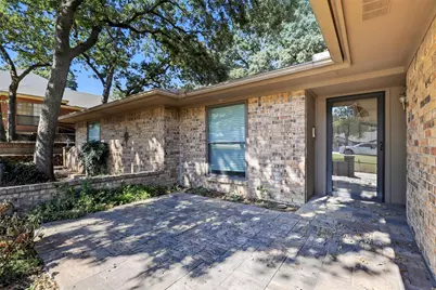 105 Alsbury Boulevard, Burleson, TX 76028 - Photo 5