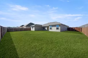 504 Diamond Dr, Azle, TX 76020 - Photo 25