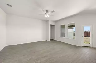 504 Diamond Dr, Azle, TX 76020 - Photo 9