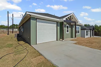 3402 Hilltop Road, Granbury, TX 76048 - Photo 3