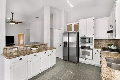 2401 Manchester Drive, Carrollton, TX 75006 - Photo 11