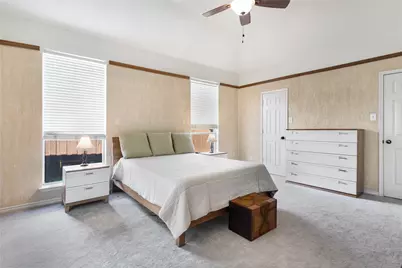 2401 Manchester Drive, Carrollton, TX 75006 - Photo 17