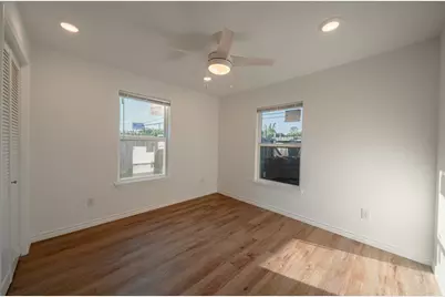 3412 E Illinois Avenue, Dallas, TX 75216 - Photo 35